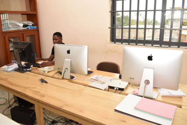 147220 610922e193d15 Galerie3 Imprimerie Gutemberg Benin 2